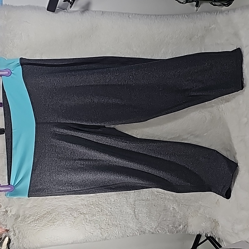 Champion Heather Gray and Blue Yoga Capri Pants Size XXL